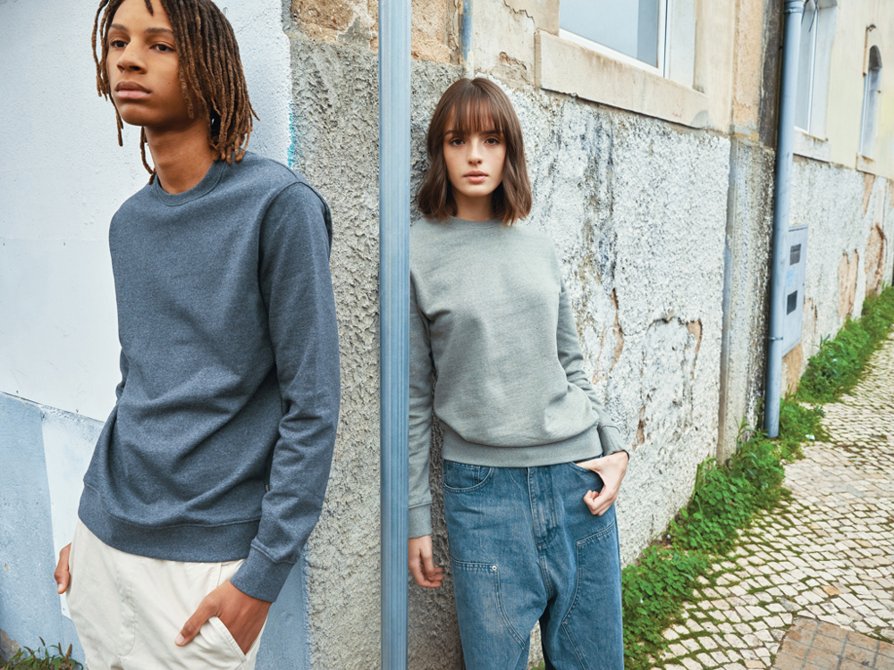 IQONIQ Denali ungefärbt. Rundhals-Sweater aus recycelter BW