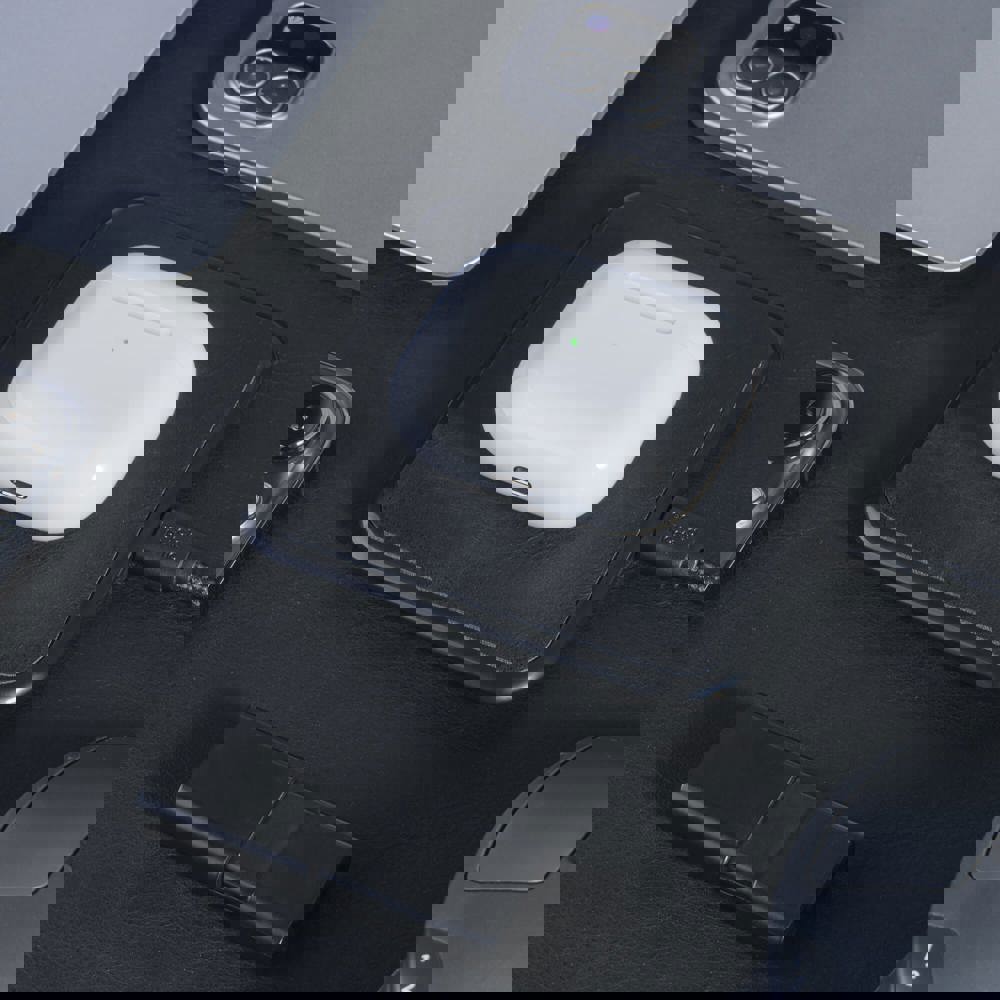 2259 | Xoopar Iné Wireless Fast Charger - Recycled Leather 15W