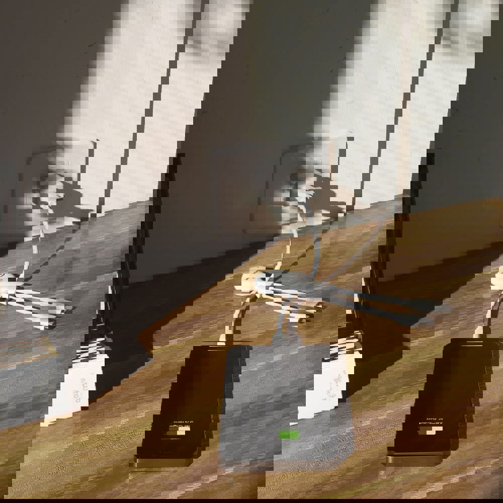 2099 | Xoopar Mr. Bio Smart Charging cable with NFC