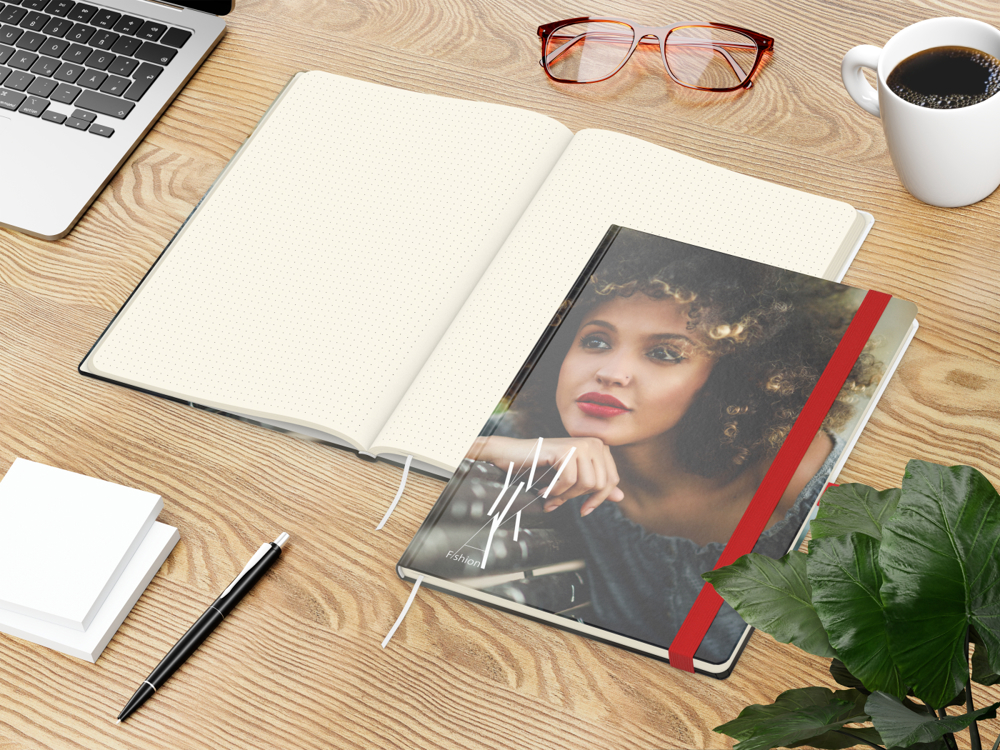 Notizbuch Match-Book, A4, Creme, Punktraster, matt, rot