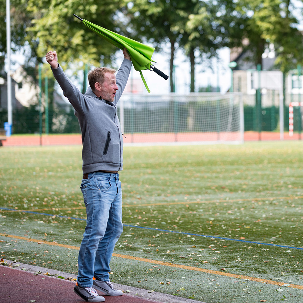 2382 AC-Gästeschirm